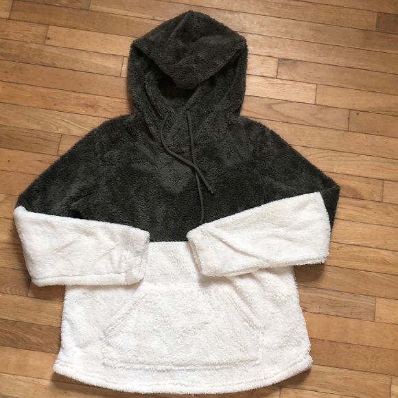 Sherpa pullover - Picture 1 of 2